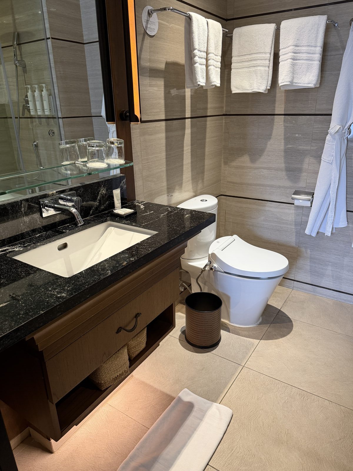 セカンドバスルーム