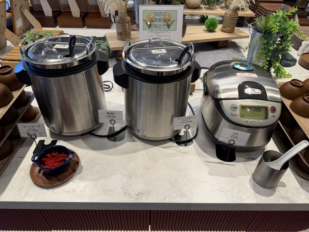 クインテッサホテル広島銀山町の朝食ご飯とスープコーナー