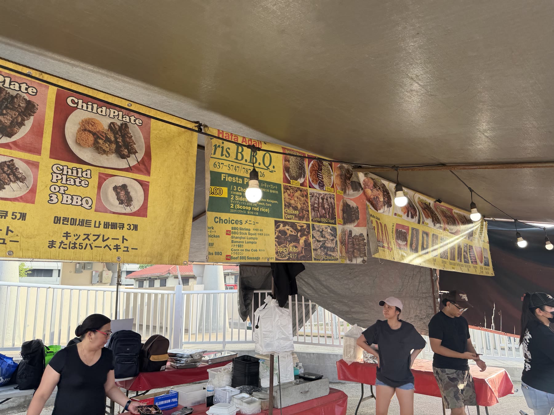 チャモロナイトマーケットのBBQ屋台メニュー看板