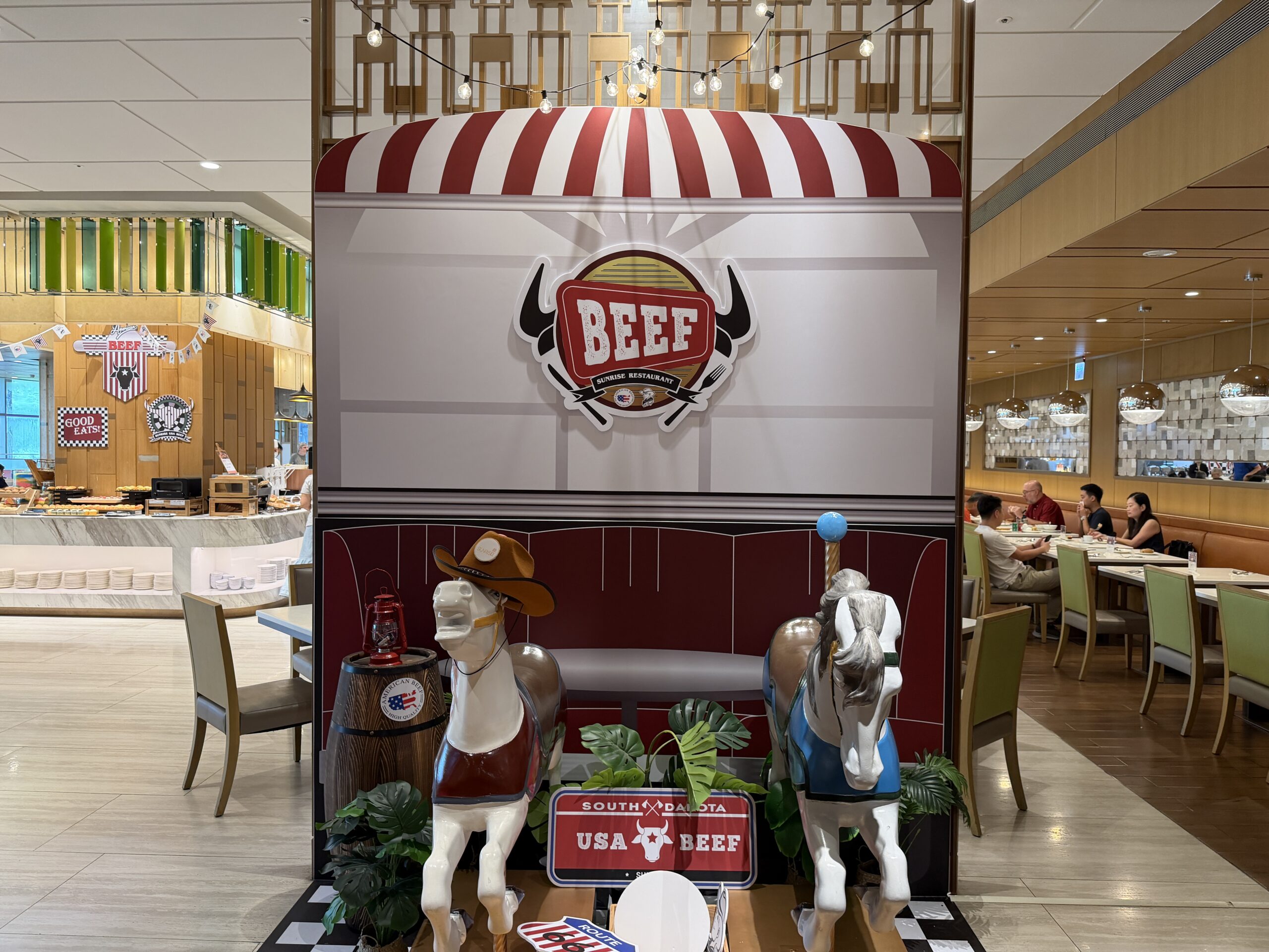 Sunrise Restaurantのアメリカンビーフフェア装飾