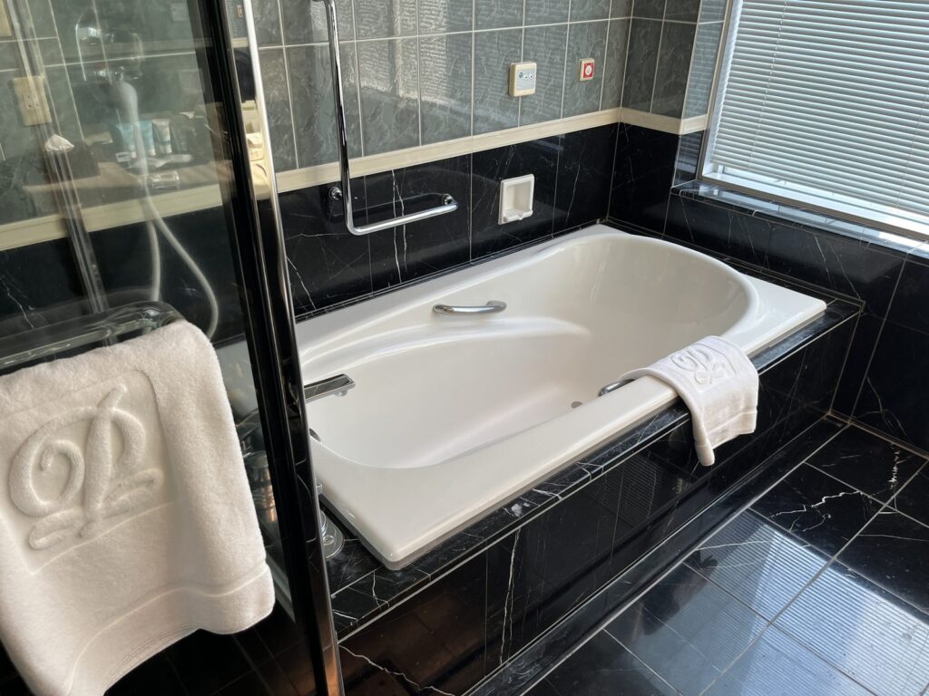 ザ・プリンス パークタワー東京 客室バスルームの浴槽