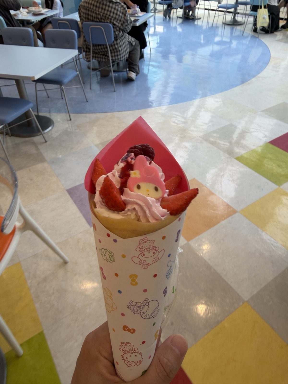 マイメロディのダブルベリークレープ